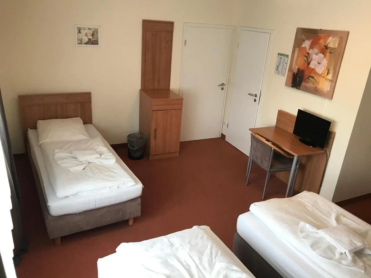 Hotel Hennies Hannover 森德